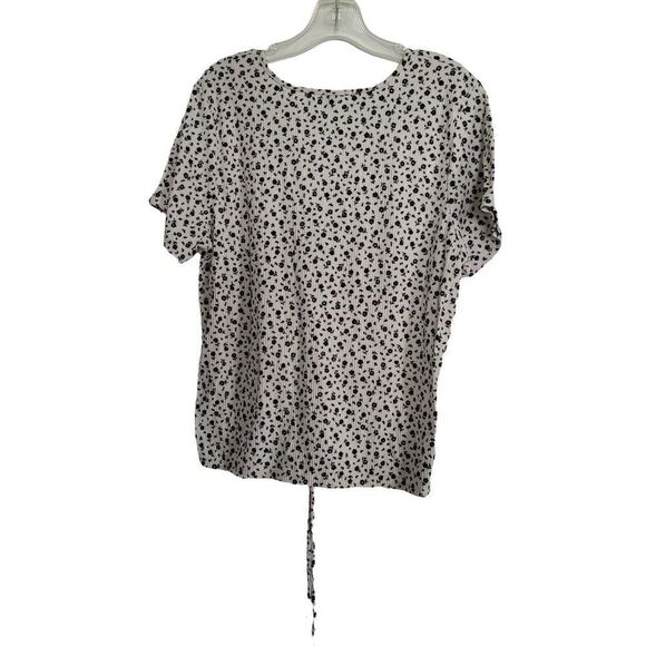 MOLLY + Rose Floral Cinched Ribbed V Neck Top - Picture 4 of 4